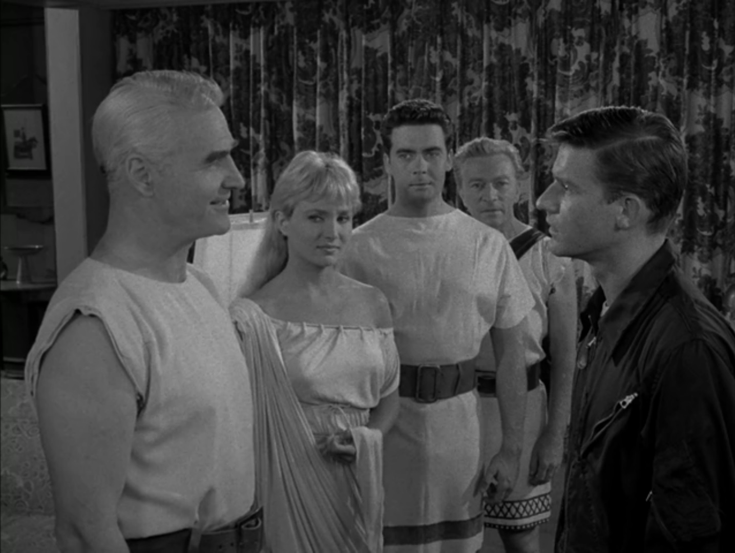The-Twilight-Zone-People-Are-Alike-All-Over-4