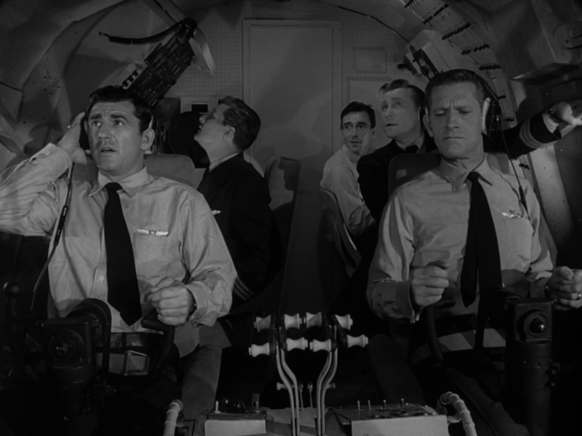 twilight-zone-the-odyssey-of-flight-33-3