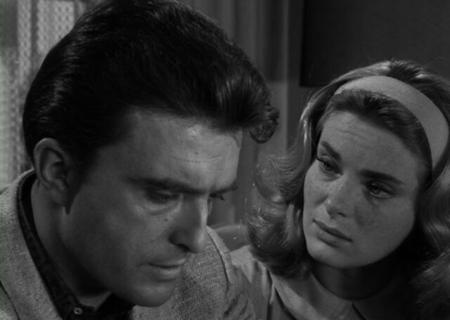 The-Twilight-Zone-Valley-of-the-Shadow-3
