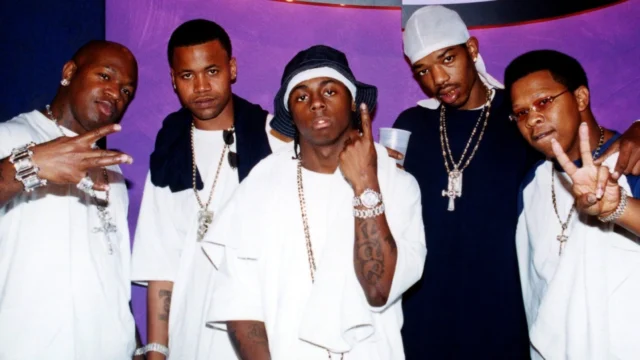 cash-money-1705441104945.jpg