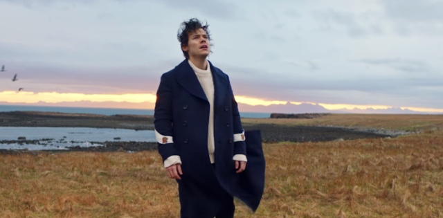 rs-harry-styles-50cda42e-e8b3-4b93-a79f-2dd6004ef45d