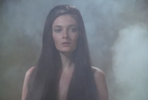 Space 1999: Review: The AB Chrysalis