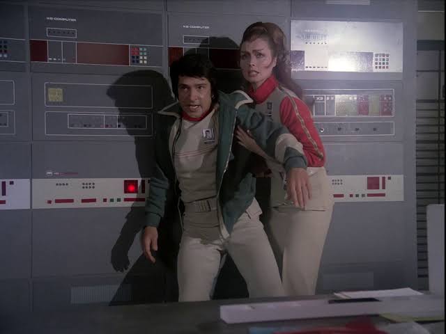 Space 1999: Review: The Beta Cloud